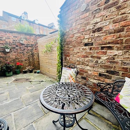 Bootham Apartment 32 - Free Parking - Five Minute Walk To York Minster Екстер'єр фото