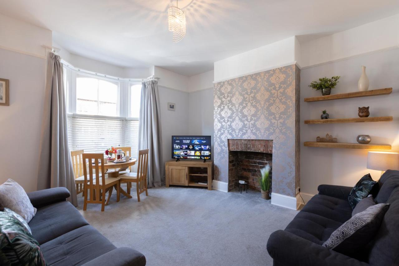 Bootham Apartment 32 - Free Parking - Five Minute Walk To York Minster Екстер'єр фото