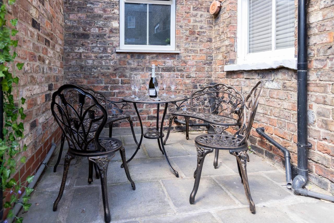 Bootham Apartment 32 - Free Parking - Five Minute Walk To York Minster Екстер'єр фото
